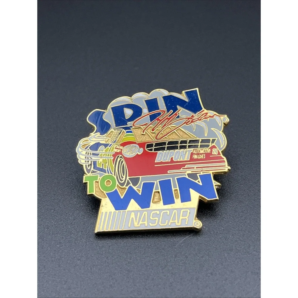 Jeff Gordon #24 NASCAR DuPont Automotive Finishes Spin‎ To Win Lapel Hat Pin